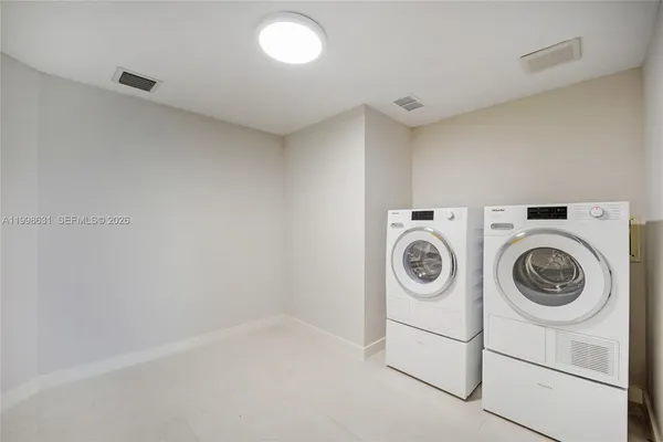 $12,500 | 251 Crandon Boulevard, Unit 1037, Key Biscayne, FL 33149