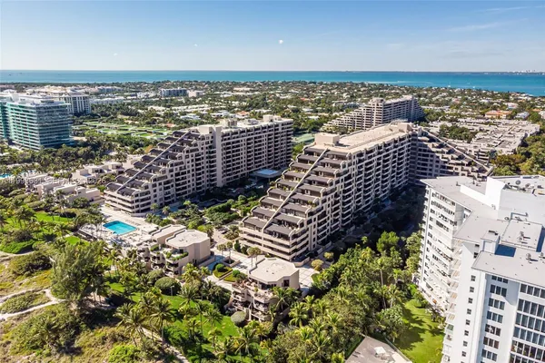 $12,500 | 251 Crandon Boulevard, Unit 1037, Key Biscayne, FL 33149