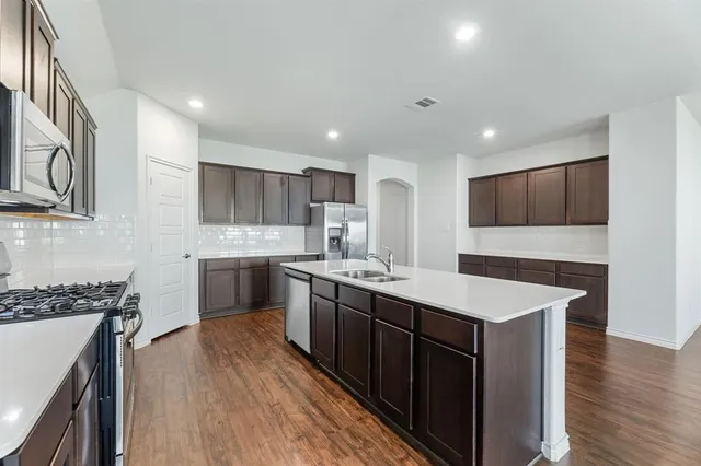 $399,999 | 3609 Sabine Drive, Little Elm, TX 75068