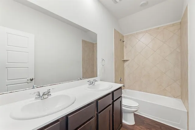 $399,999 | 3609 Sabine Drive, Little Elm, TX 75068