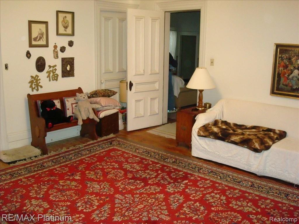 132 Isbell Street Howell, MI 48843 - Photo 4 of 14 Foyer or Parlor Room