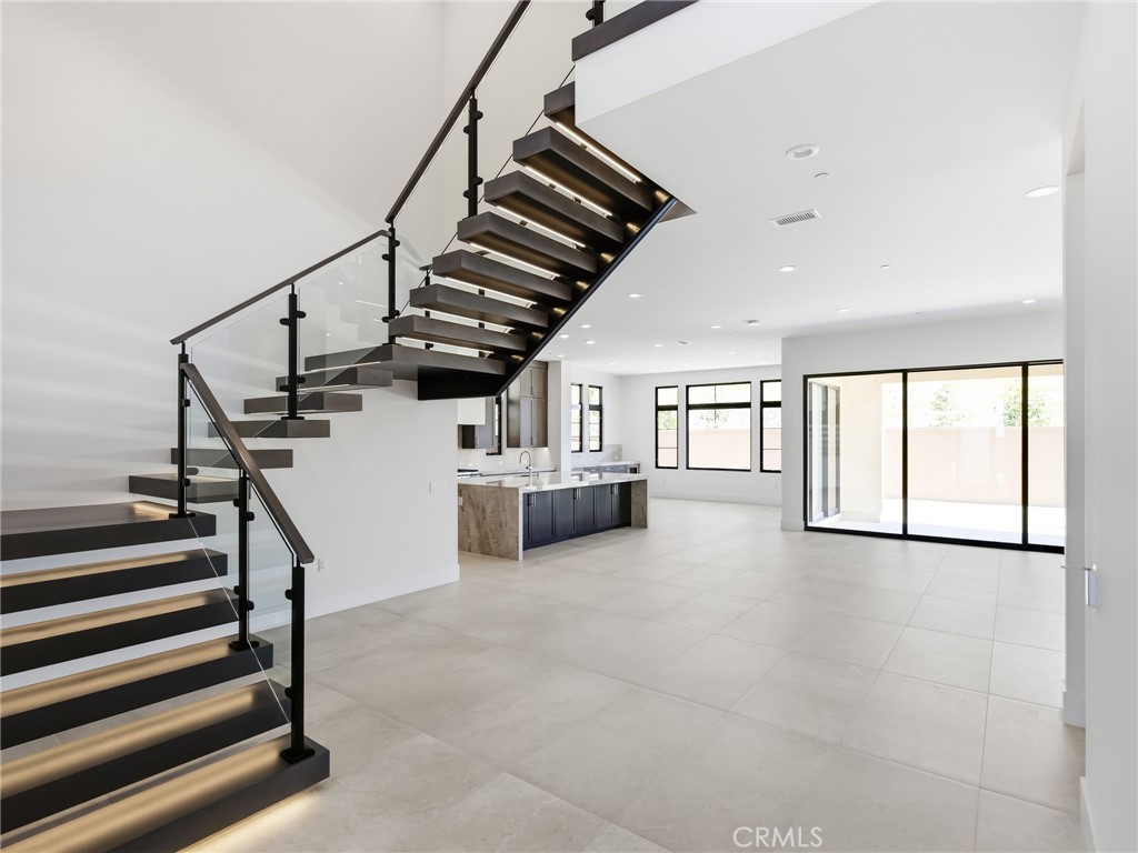 454 Ridgecrest Irvine, CA 92602 - Photo 4 of 46 Floating Staircase