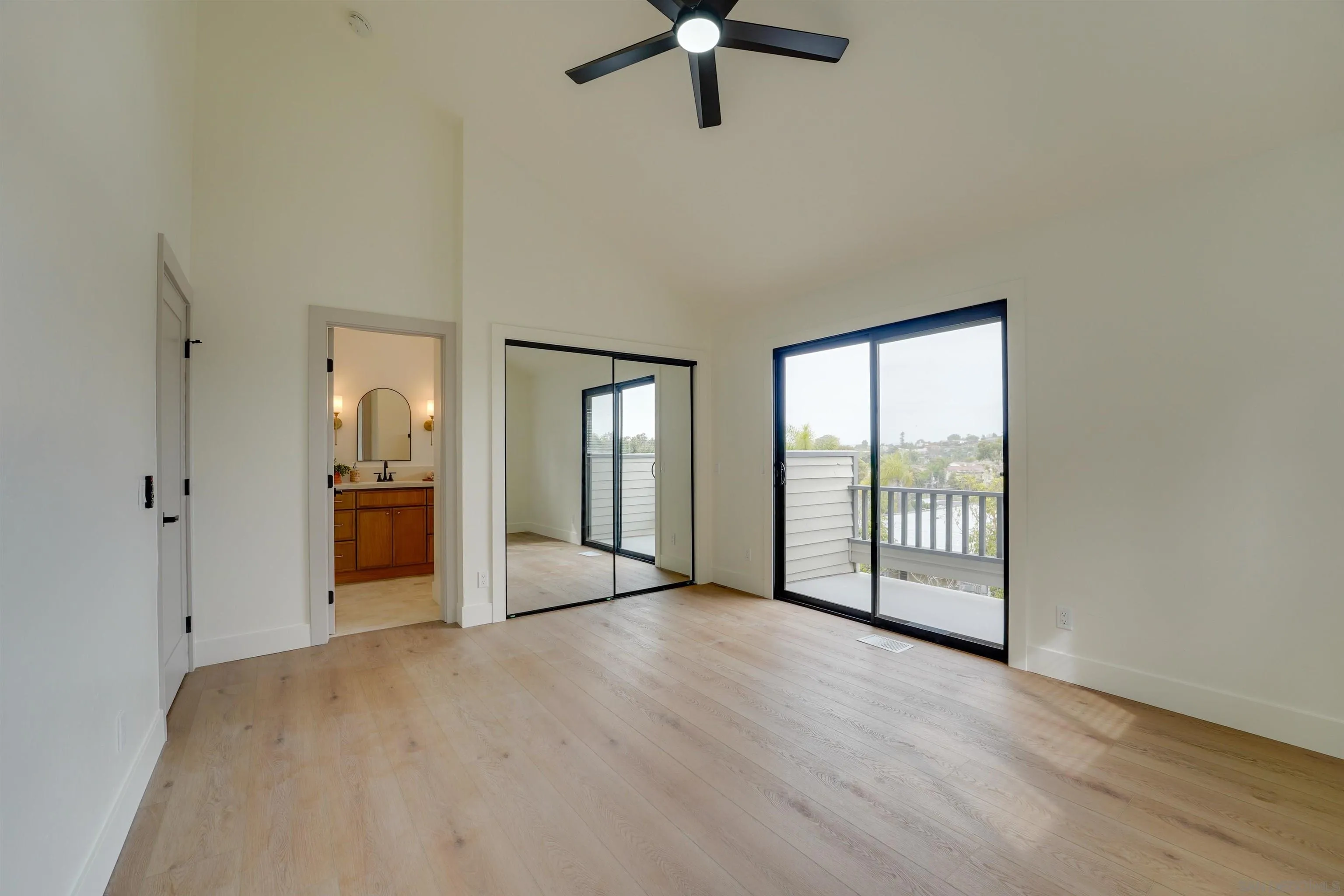 159 Grandview Street Encinitas, CA 92024 - Photo 25 of 46 Gallery Image 25