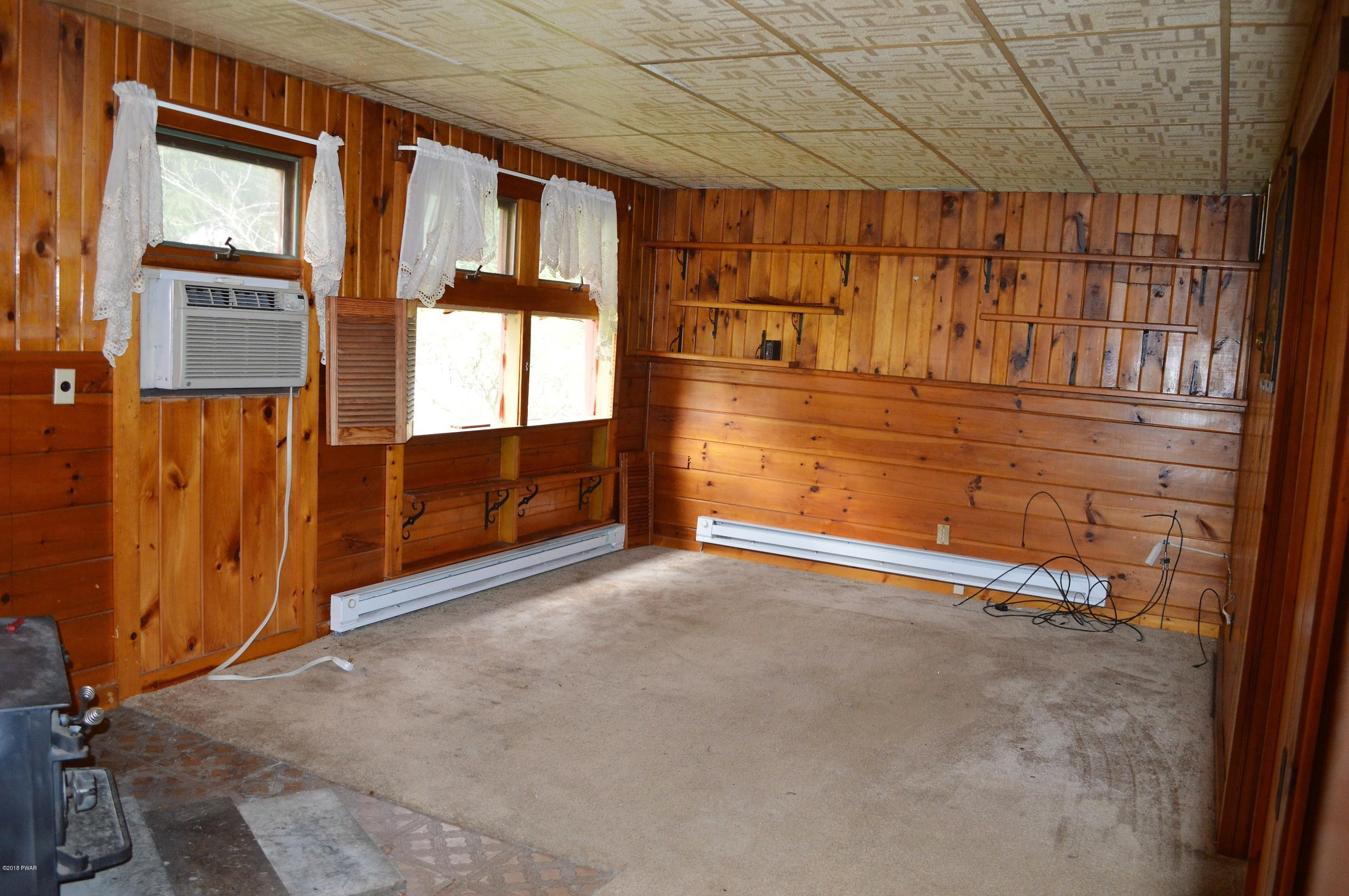 108 East Balsam Road Greentown, PA 18426 - Photo 8 of 19