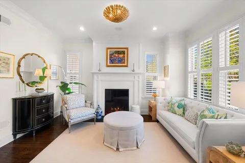 $2,395,000 | 1482 Edgewood Lane, Winnetka, IL 60093