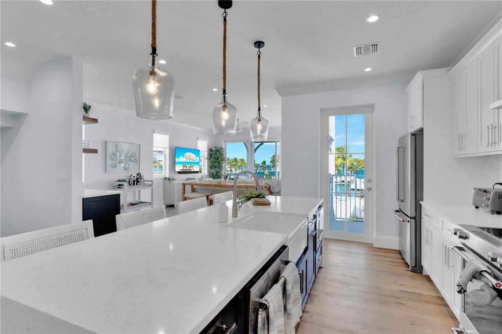 805 39th Street Marathon, FL 33050 - Photo 6 of 54
