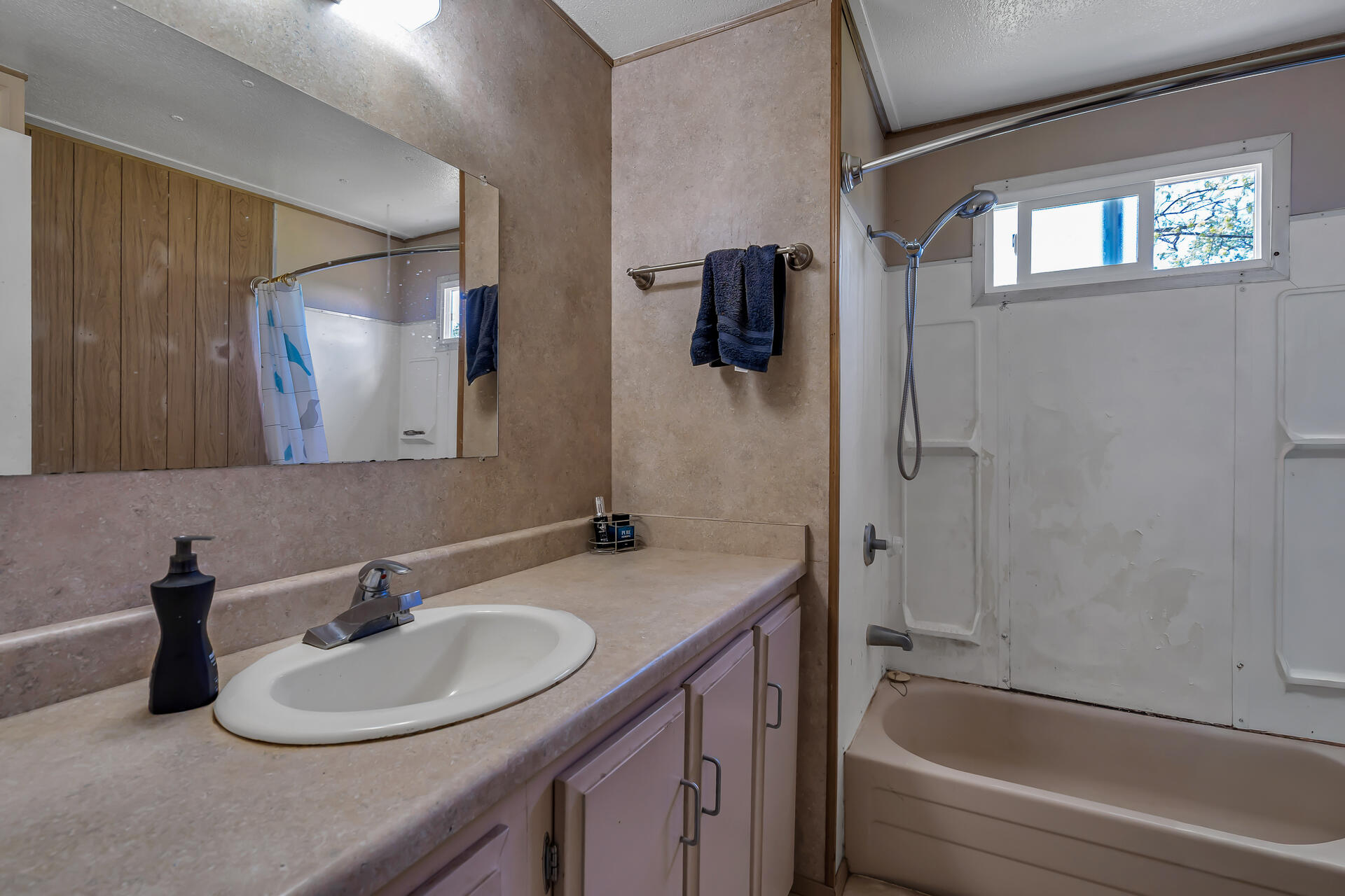 20292 Old Alturas Road Redding, CA 96003 - Photo 14 of 35 20292OldAlturasRoad-41