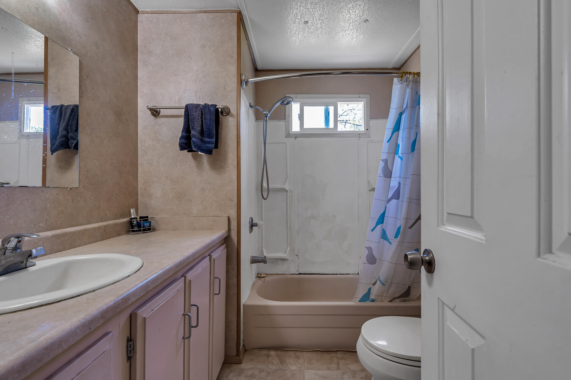 20292 Old Alturas Road Redding, CA 96003 - Photo 15 of 35 20292OldAlturasRoad-42