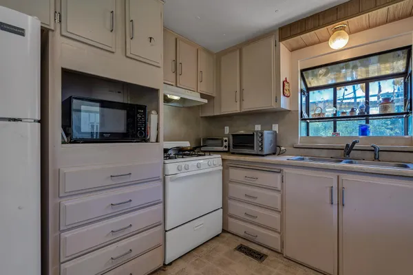 $289,000 | 20292 Old Alturas Road, Redding, CA 96003