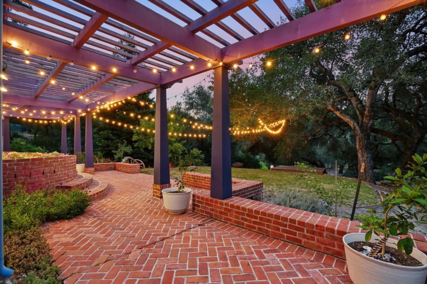 359 Canham Road Scotts Valley, CA 95066 - Photo 6 of 67 Gallery Image 6