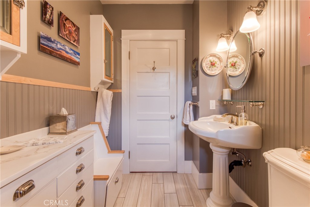 221 Jacaranda Place Fullerton, CA 92832 - Photo 20 of 39