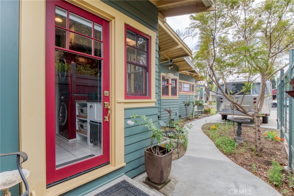 221 Jacaranda Place Fullerton, CA 92832 - Photo 28 of 39