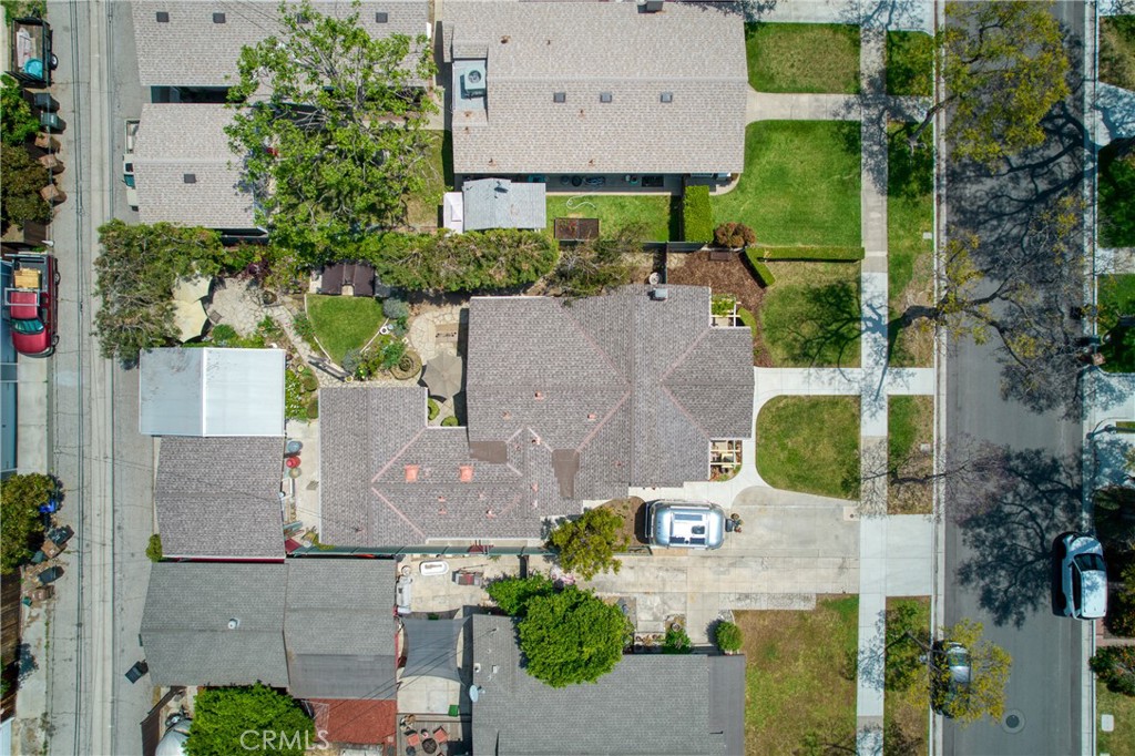 221 Jacaranda Place Fullerton, CA 92832 - Photo 35 of 39