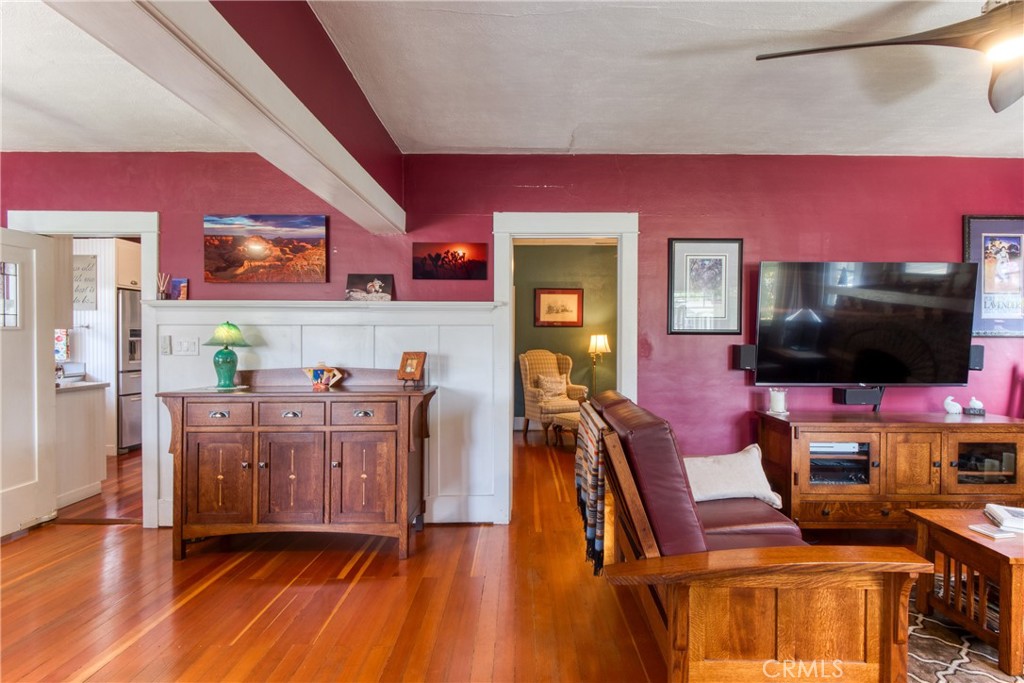 221 Jacaranda Place Fullerton, CA 92832 - Photo 7 of 39