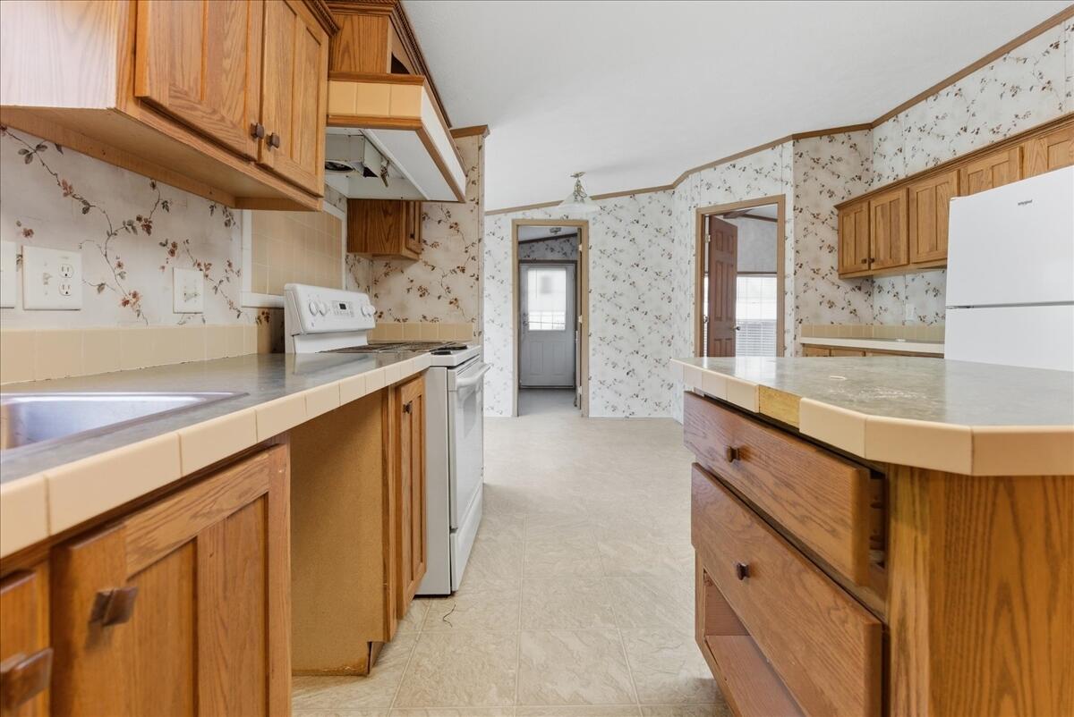 111 Pike Road Livermore, ME 04253 - Photo 17 of 43 16-DSC07906
