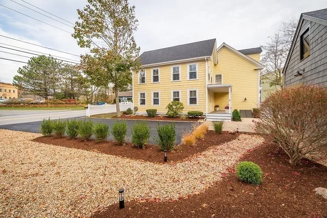 $548,000 | 238 Western Avenue, Unit A, Essex, MA 01929