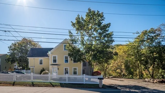 $548,000 | 238 Western Avenue, Unit A, Essex, MA 01929