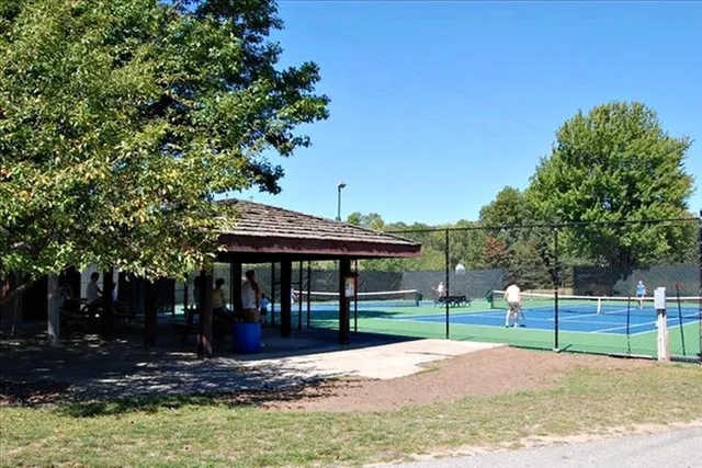 $4,400 | 10933 Shawnee Trail, Unit 192, Stanwood, MI 49346