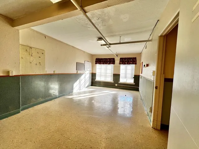 $180,000 | 720 West 1st Street, Coffeyville, KS 67337