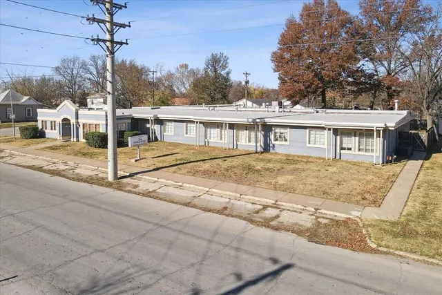 $180,000 | 720 West 1st Street, Coffeyville, KS 67337