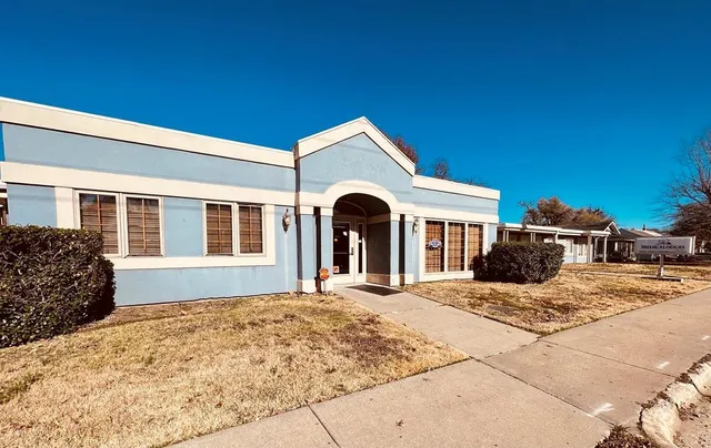 $180,000 | 720 West 1st Street, Coffeyville, KS 67337