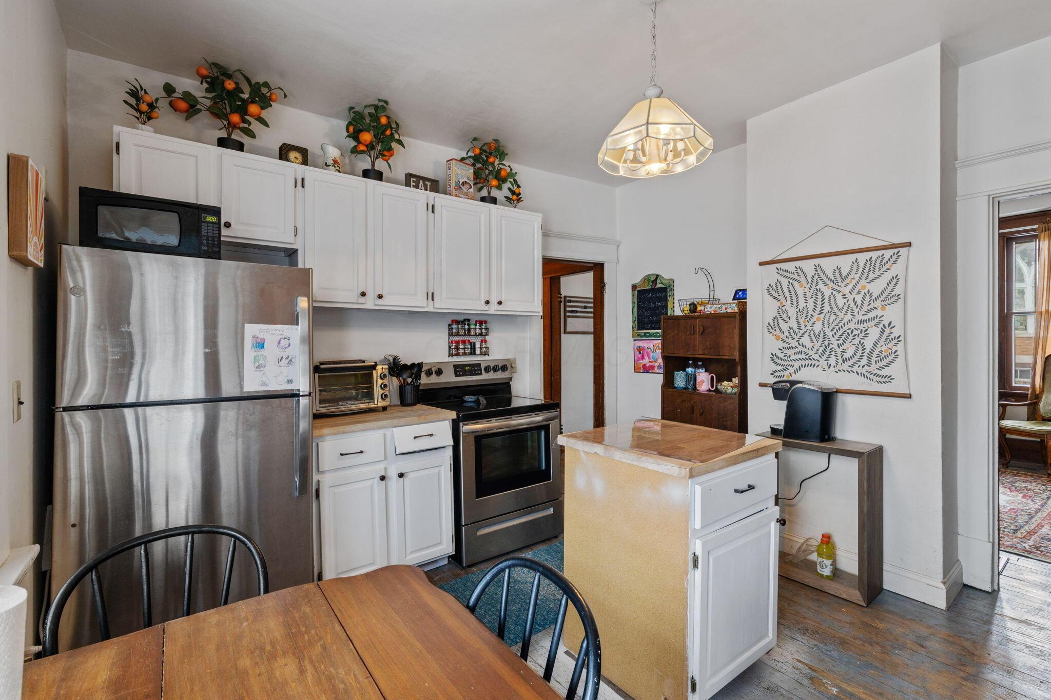120 West Market Street Baltimore, OH 43105 - Photo 19 of 47 Kitchen - 120 W Market Street, Baltimore, OH 43105