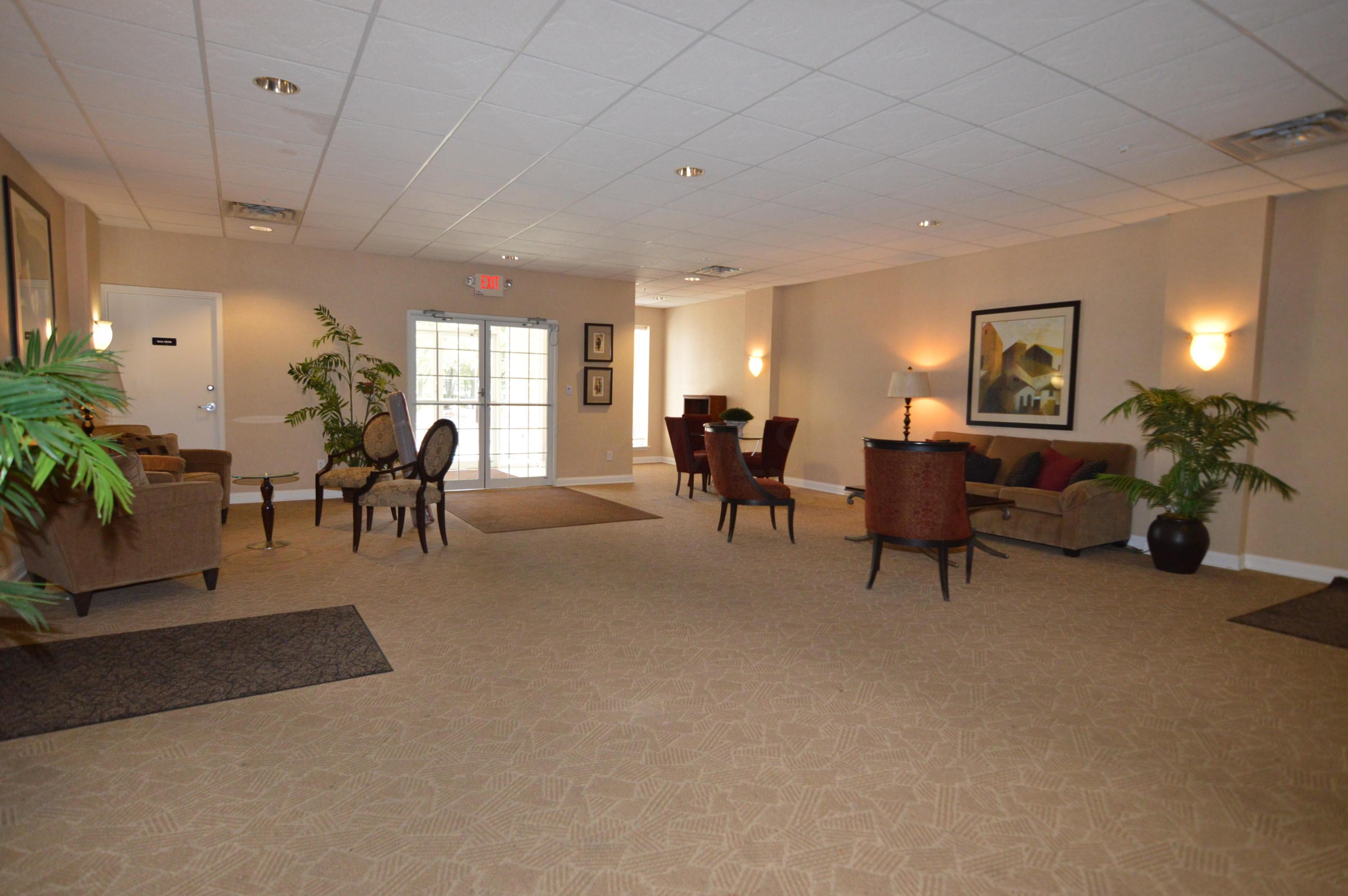 2245 Riverside Drive, Unit 301 Columbus, OH 43221 - Photo 24 of 26