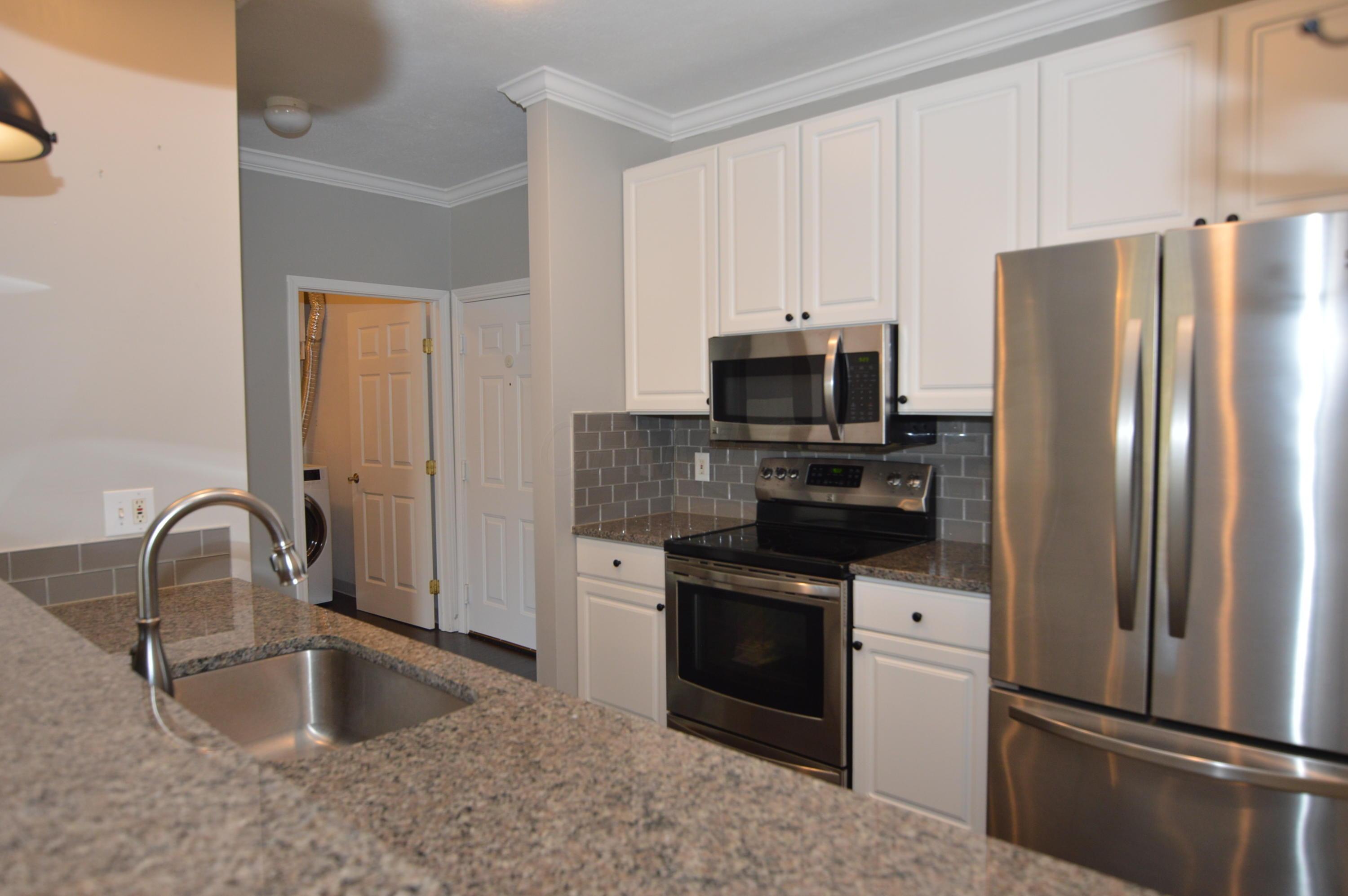 2245 Riverside Drive, Unit 301 Columbus, OH 43221 - Photo 5 of 26