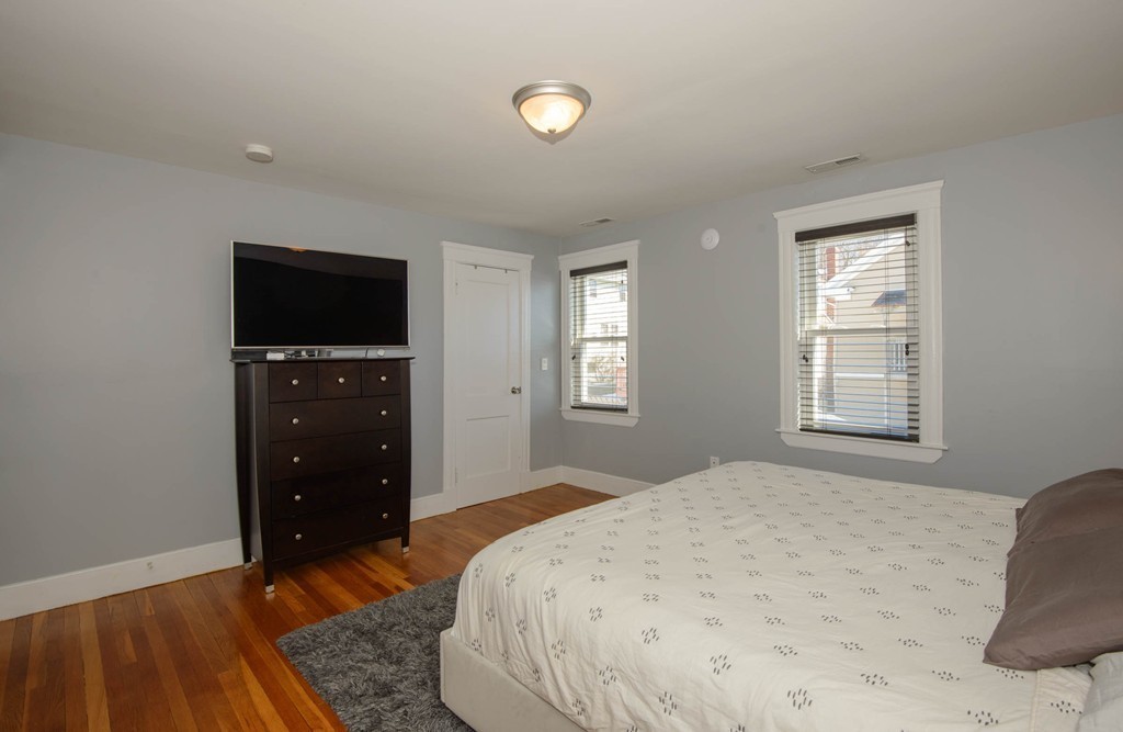 17 Raymond Street Medford, MA 02155 - Photo 15 of 22