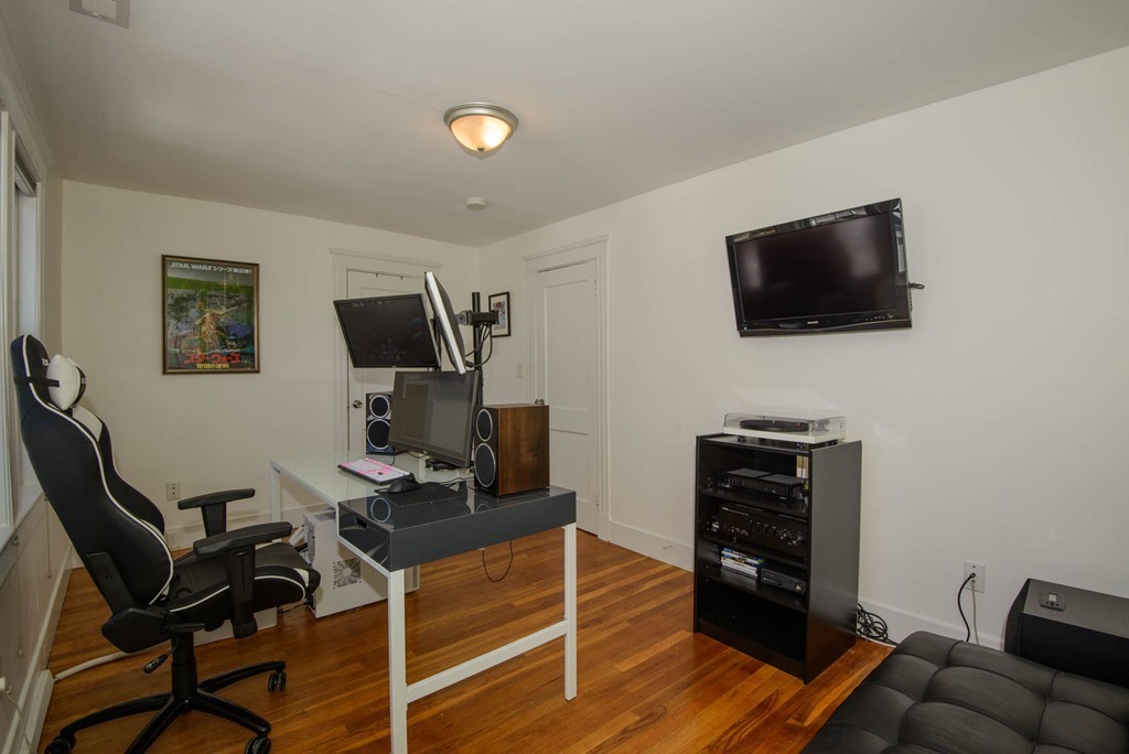 17 Raymond Street Medford, MA 02155 - Photo 19 of 22