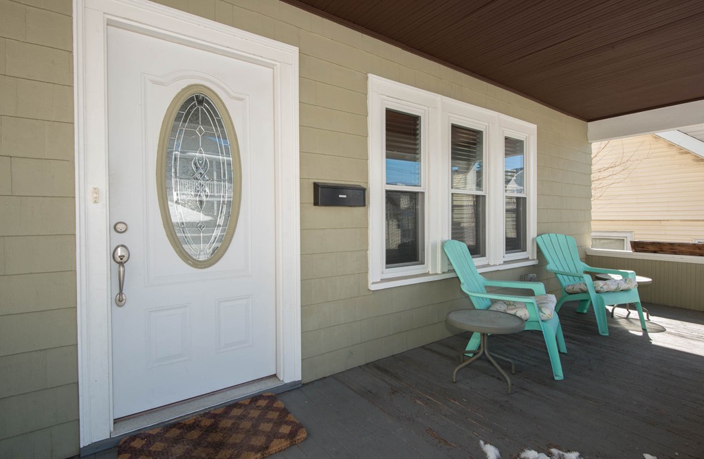 17 Raymond Street Medford, MA 02155 - Photo 3 of 22