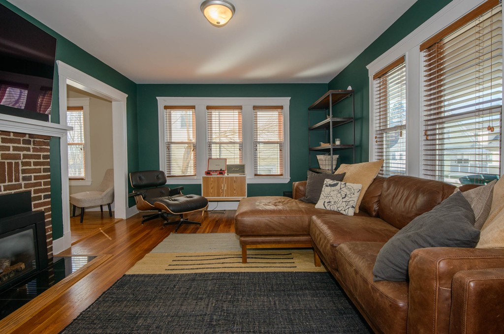 17 Raymond Street Medford, MA 02155 - Photo 5 of 22