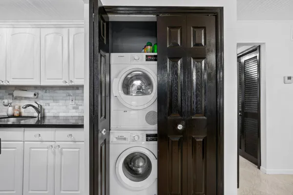 $2,000 | 340 Horizon West, Unit 102, Boynton Beach, FL 33435