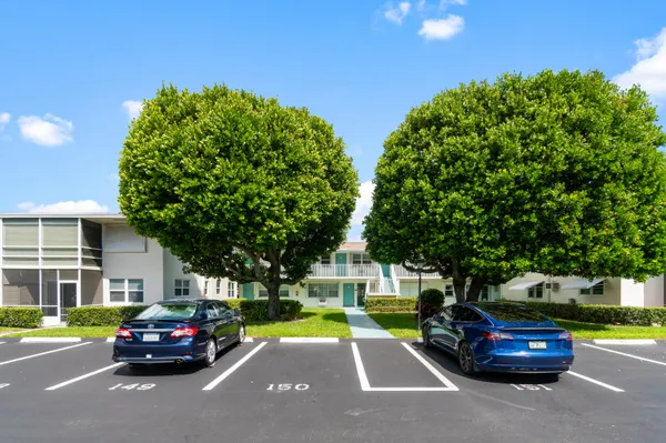 $2,000 | 340 Horizon West, Unit 102, Boynton Beach, FL 33435