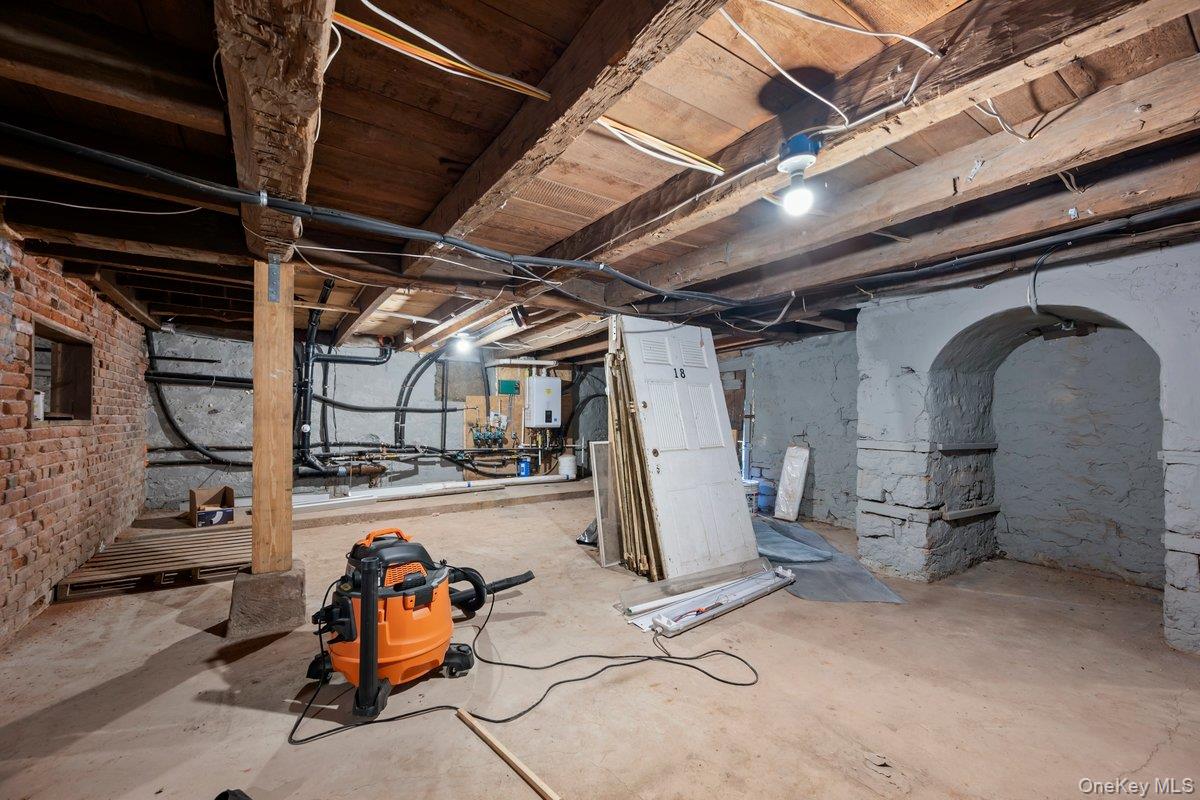 18 Gilchrest Road Congers, NY 10920 - Photo 30 of 43 Main Room