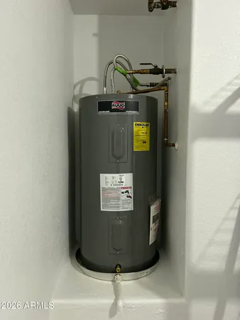 $329,000 | 7401 West Arrowhead Clubhouse Drive, Unit 2006, Glendale, AZ 85308