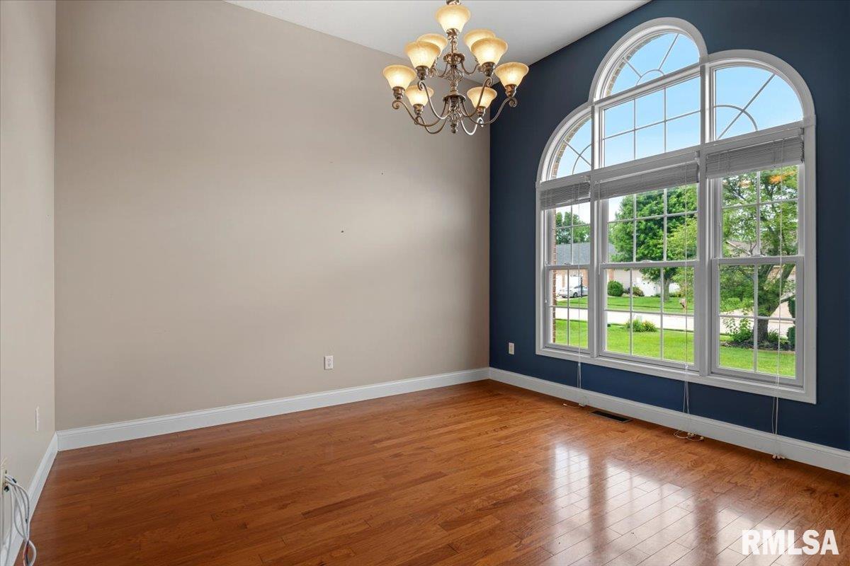 517 Heathrow Lane Rochester, IL 62563 - Photo 6 of 56