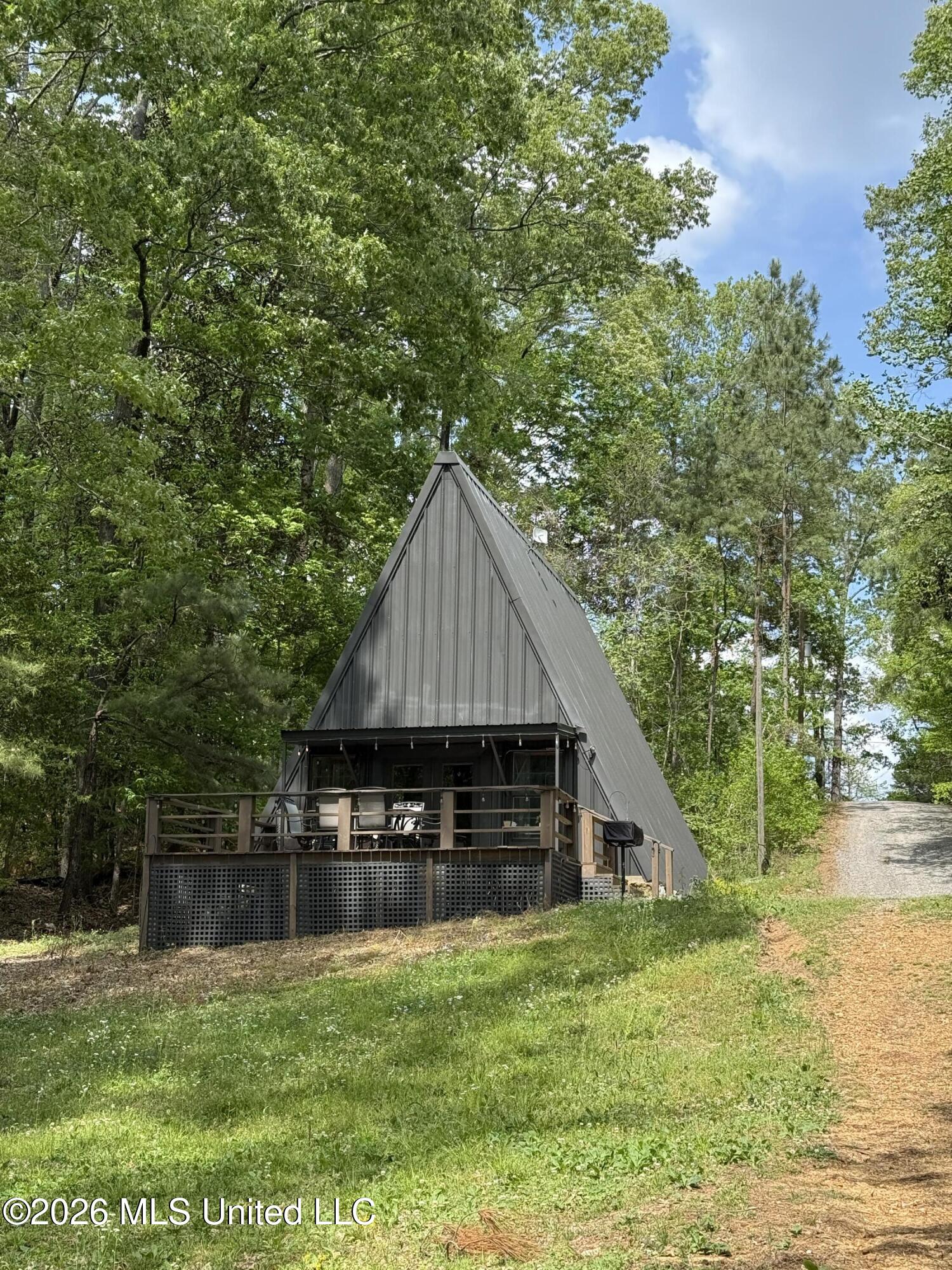 118 Turkey Creek Road Natchez, MS 39120 - Photo 4 of 19 IMG_1947