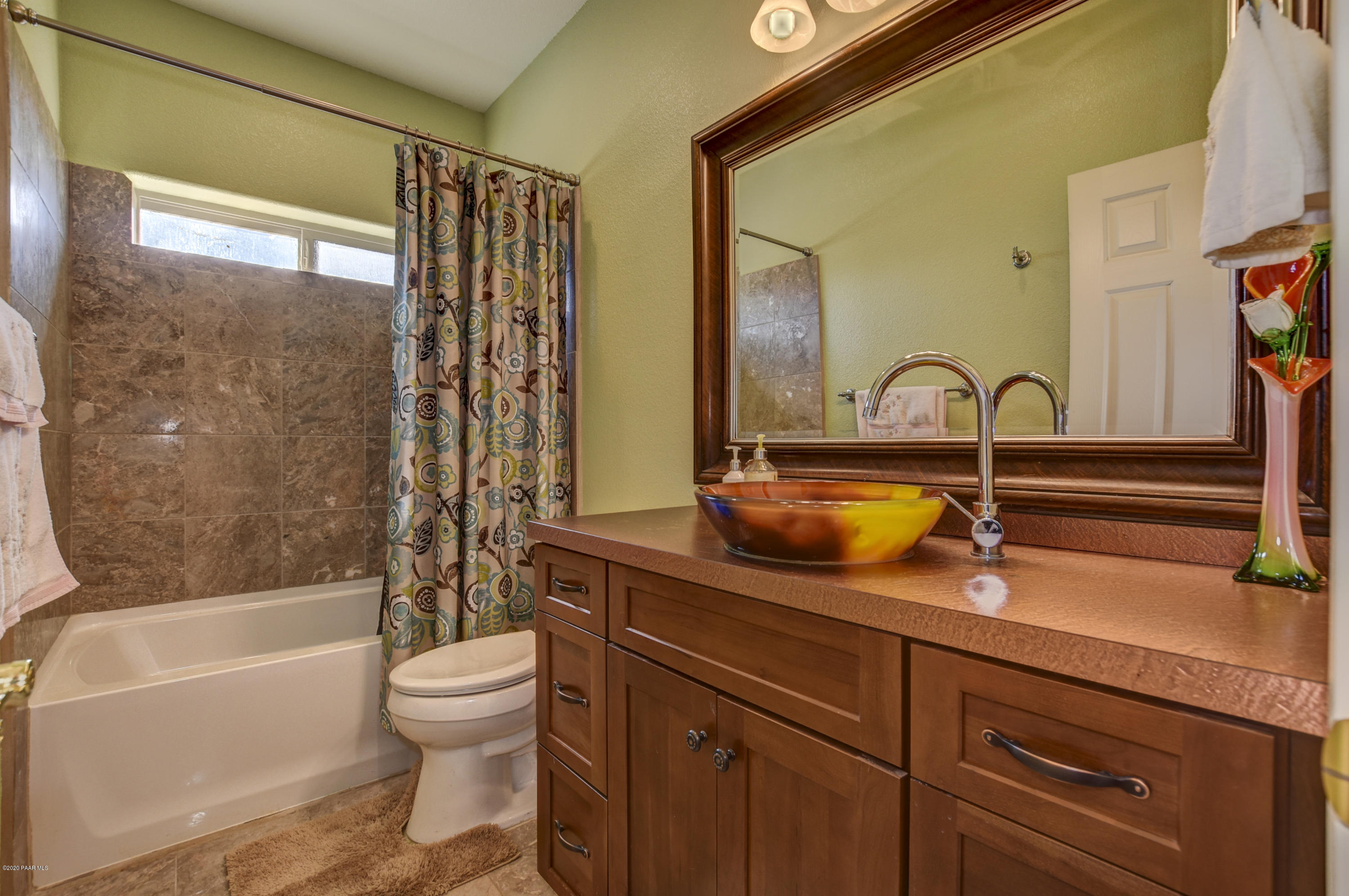 17783 East Trails End Road Mayer, AZ 86333 - Photo 7 of 17 Guest Bathroom