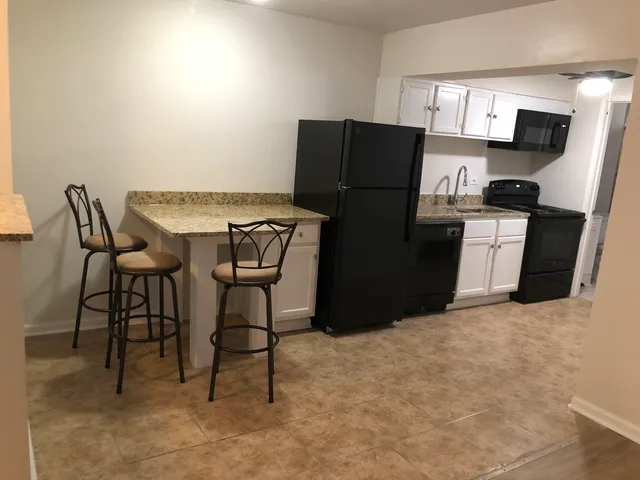 $1,150 | 4313 South Harlem Avenue, Unit 3, Stickney, IL 60402