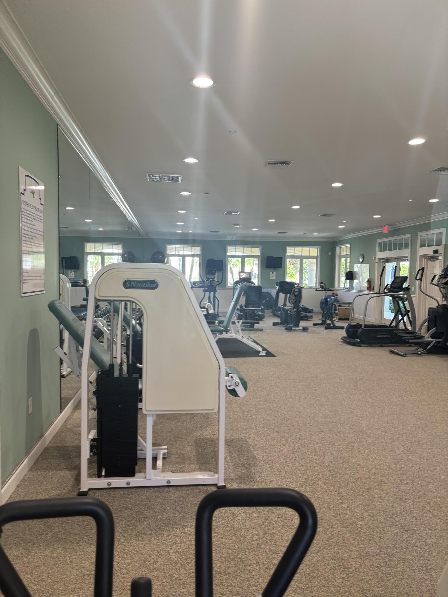 10 Harbour Isle Drive East, Unit 303 Fort Pierce, FL 34949 - Photo 22 of 31 a view of a living room and entry way