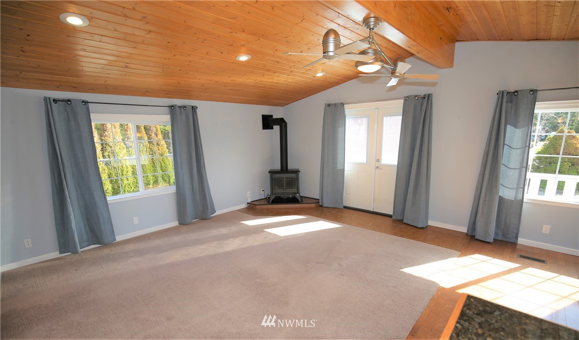 8315 Shintaffer Road Blaine, WA 98230 - Photo 12 of 25 Gallery Image 12
