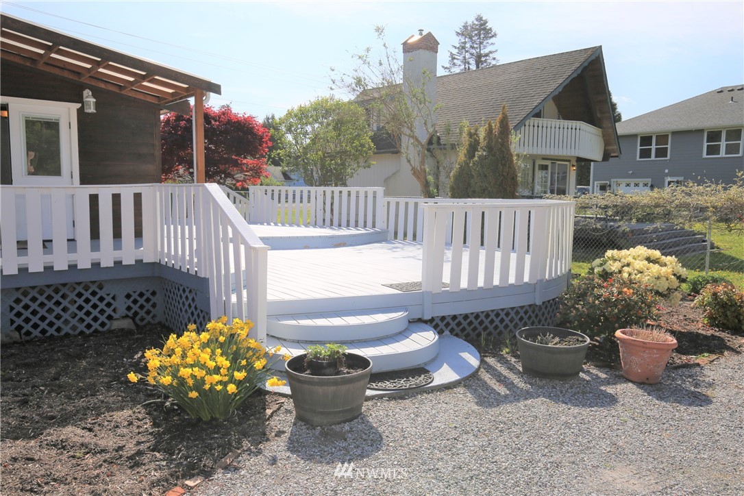 8315 Shintaffer Road Blaine, WA 98230 - Photo 3 of 25 Gallery Image 3