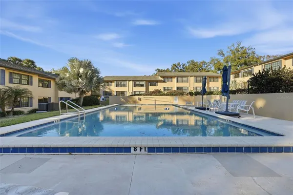 $245,000 | 110 North Tremain Street, Unit 109, Mount Dora, FL 32757