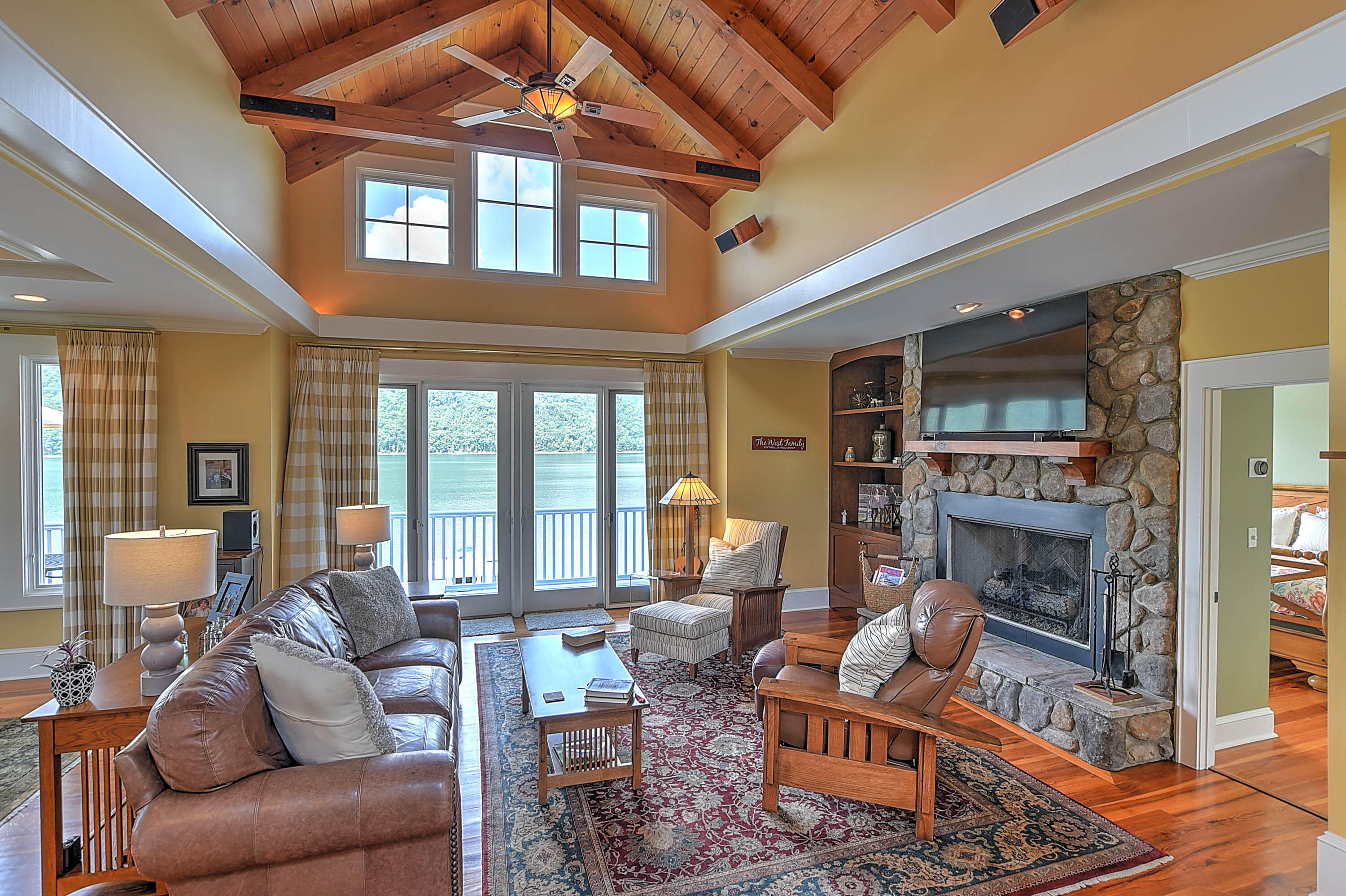 576 Harbor Point Road Butler, TN 37640 - Photo 3 of 51 FIREPLACE & LAKE VIEWS!