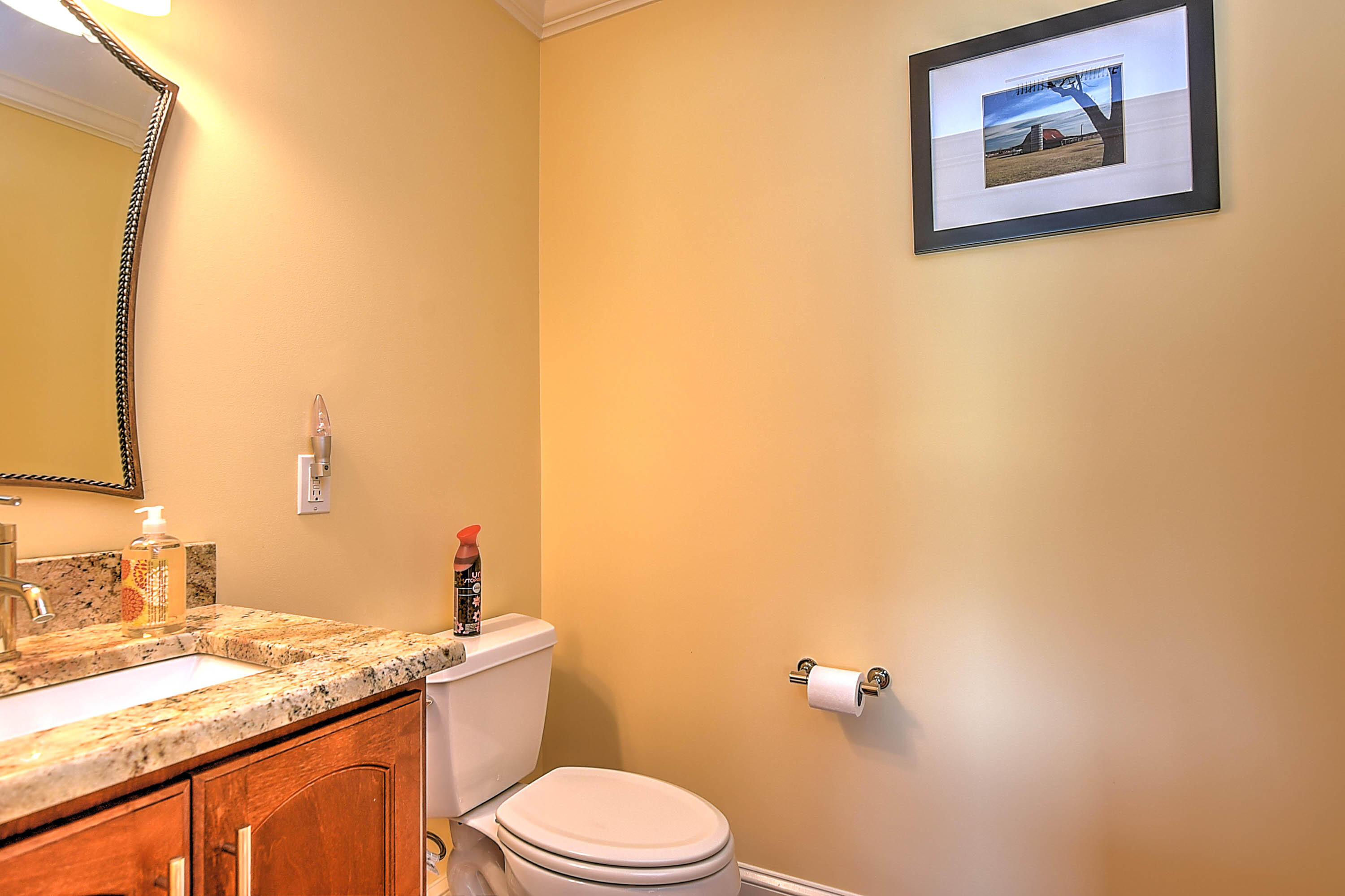 576 Harbor Point Road Butler, TN 37640 - Photo 34 of 51 GRANITE HALF BATH