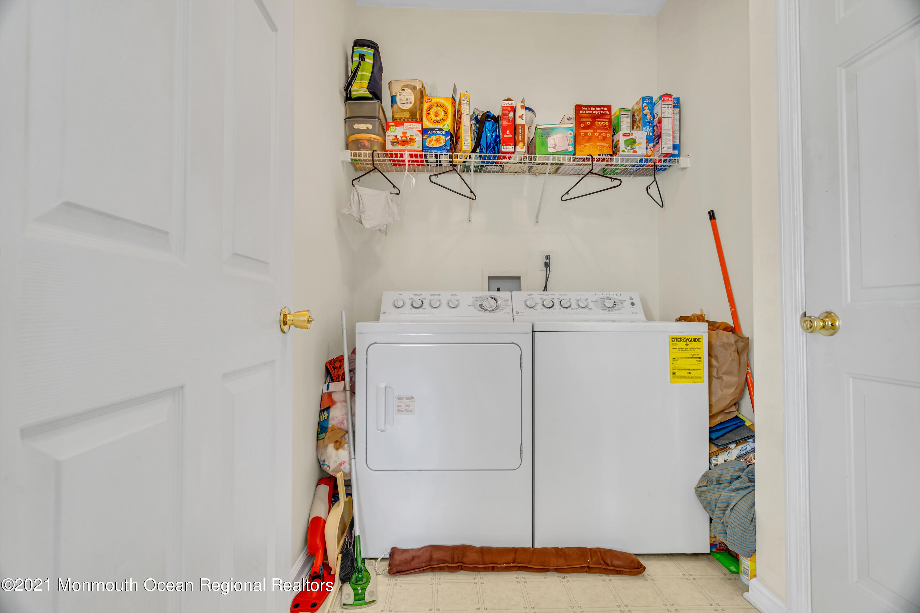 20 Lancaster Way Jackson, NJ 08527 - Photo 52 of 58 a utility room with dryer and washer