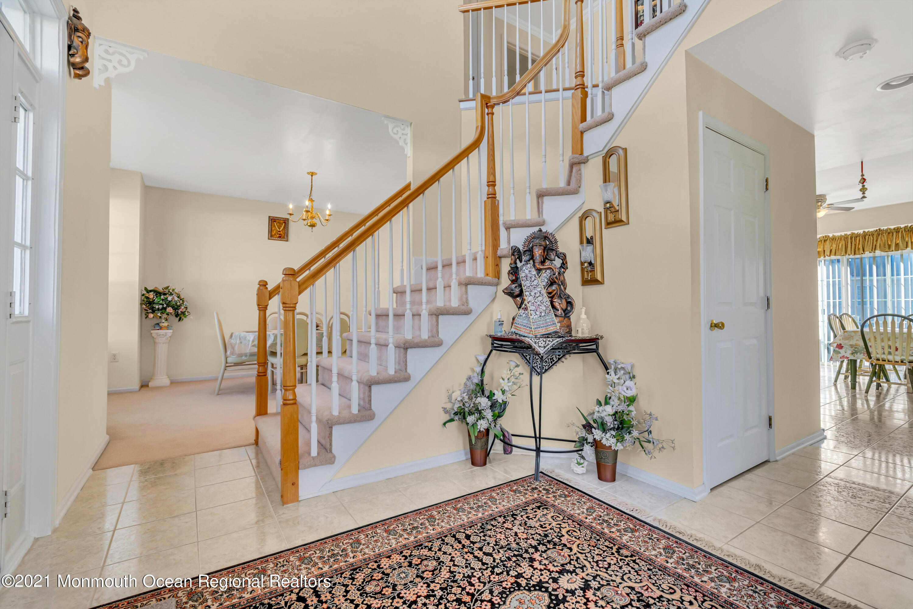 20 Lancaster Way Jackson, NJ 08527 - Photo 7 of 58 a view of entryway and hall