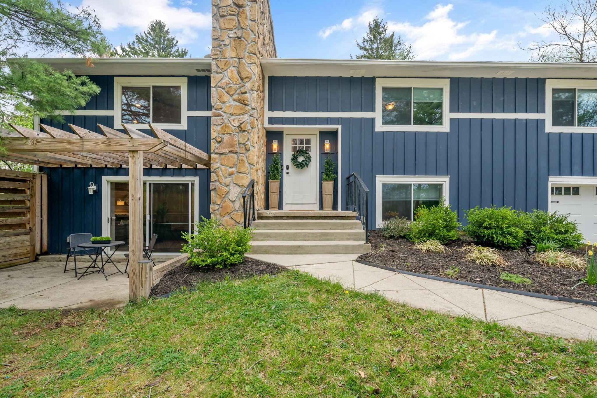 7402 Riverside Drive Dublin, OH 43016 - Photo 3 of 107 5-web-or-mls-DSC01726