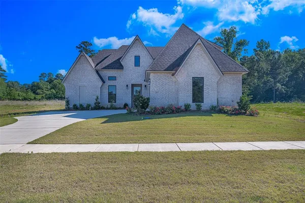 $463,900 | 857 Walstonburg Lane, Benton, LA 71006